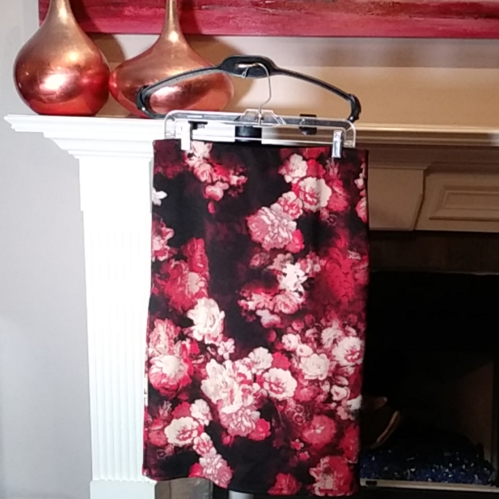 Neoprene Floral Pencil Skirt